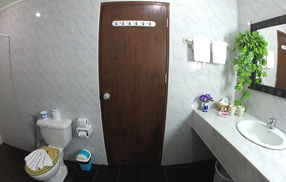Unsere Badezimmer